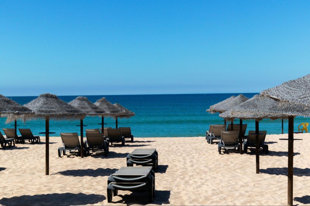 algarve best place to live in portugal for retirees